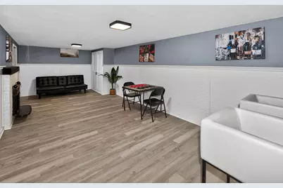 2220 W Neil Pl, Milwaukee, WI 53209 - Photo 17