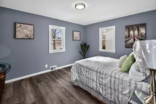 2220 W Neil Pl, Milwaukee, WI 53209 - Photo 13