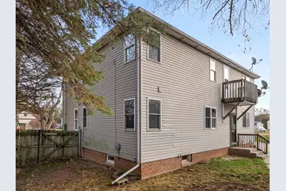 1101  Nagle Ave #1103, Manitowoc, WI 54220 - Photo 7