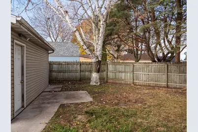 1101  Nagle Ave #1103, Manitowoc, WI 54220 - Photo 5