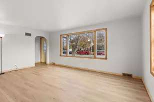 1101 Nagle Ave, Manitowoc, WI 54220 - Photo 15