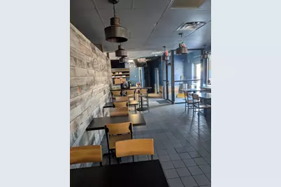 622  3 Mile Rd, Racine, WI 53402 - Photo 9