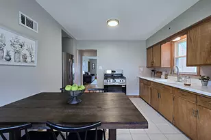 4487 N 21st St, Milwaukee, WI 53209 - Photo 5