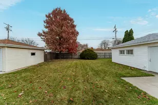 2327 Ohio St, Racine, WI 53405 - Photo 27