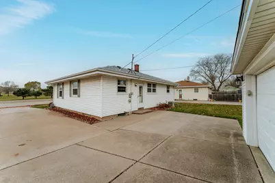 2327  Ohio St, Racine, WI 53405 - Photo 29
