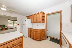 2327 Ohio St, Racine, WI 53405 - Photo 11