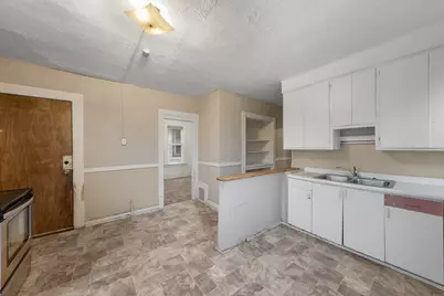 2833 N 18th St #2835, Milwaukee, WI 53206 - Photo 9