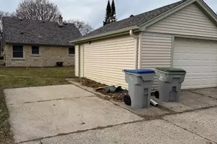 5126 N 67th St, Milwaukee, WI 53218 - Photo 23