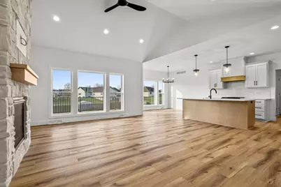 4313  Deerbrook Ln, Manitowoc, WI 54220 - Photo 5