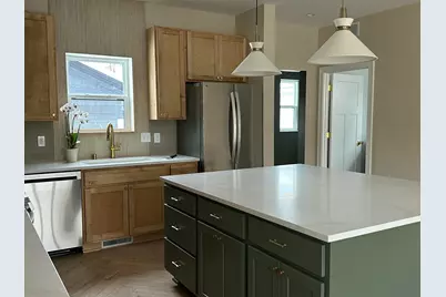 1800 E Hillcrest Ave, Milwaukee, WI 53207 - Photo 5