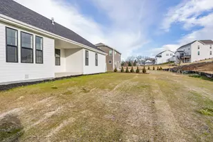 N50W19441 Tamarind Wy, Menomonee Falls, WI 53051 - Photo 25