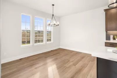 N50W19441  Tamarind Way, Menomonee Falls, WI 53051 - Photo 9