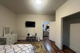 212 W Center St, Milwaukee, WI 53212 - Photo 31