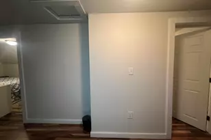 212 W Center St, Milwaukee, WI 53212 - Photo 53