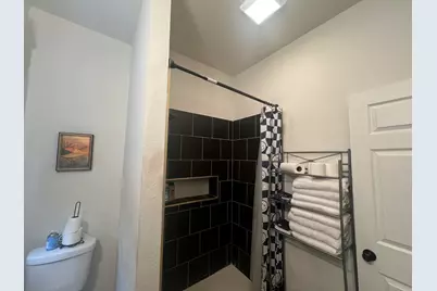 212 W Center St, Milwaukee, WI 53212 - Photo 45