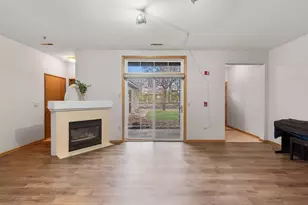 180 W Oak Leaf Dr, Oak Creek, WI 53154 - Photo 3