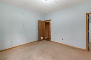 180 W Oak Leaf Dr, Oak Creek, WI 53154 - Photo 19