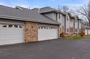 180 W Oak Leaf Dr, Oak Creek, WI 53154 - Photo 27