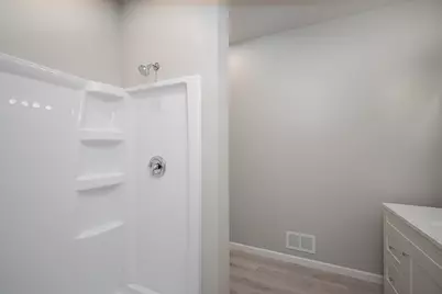 3314 W Alvina Ave, Greenfield, WI 53221 - Photo 19