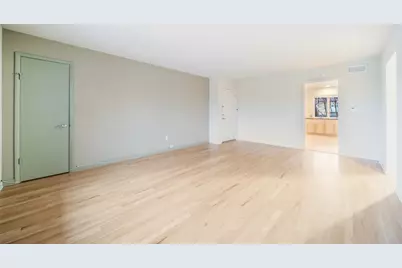 314  Center Ave #3, Sheboygan, WI 53081 - Photo 7