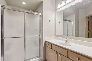 N82W13360 Fond du Lac Ave, Menomonee Falls, WI 53051 - Photo 17