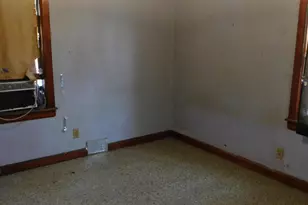 5011 N 47th St, Milwaukee, WI 53218 - Photo 9