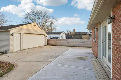 3372 S 71st St, Milwaukee, WI 53219 - Photo 23