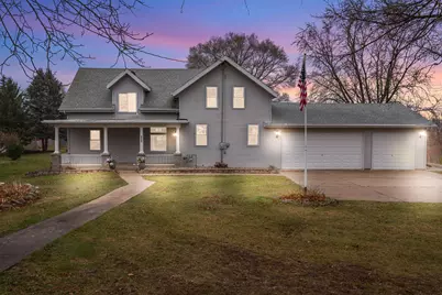 815  Fredonia Ave, Fredonia, WI 53021 - Photo 1