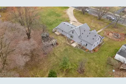 815  Fredonia Ave, Fredonia, WI 53021 - Photo 3