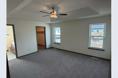 1710  Whalen Dr, Oconomowoc, WI 53066 - Photo 9