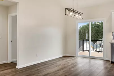 270  Southern Dr, Holmen, WI 54636 - Photo 9