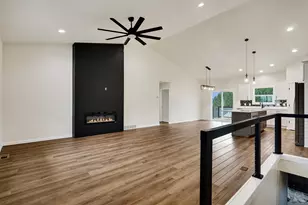 270 Southern Dr, Holmen, WI 54636 - Photo 7