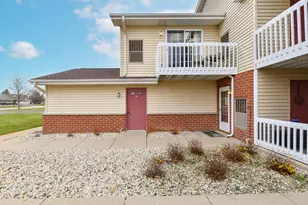 25011 87th St, Salem Lakes, WI 53168 - Photo 33