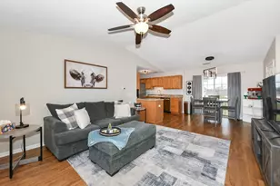 25011 87th St, Salem Lakes, WI 53168 - Photo 5