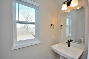 N53W19710 Kingair Dr, Menomonee Falls, WI 53051 - Photo 29