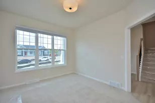 8246 W Bluebird Ct, Mequon, WI 53097 - Photo 13
