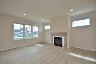 8246 W Bluebird Ct, Mequon, WI 53097 - Photo 9
