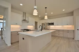 8246 W Bluebird Ct, Mequon, WI 53097 - Photo 3