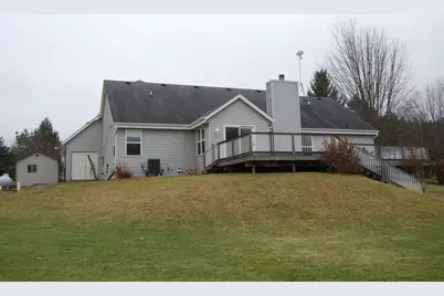 7210  Badger Ln, Wayne, WI 53002 - Photo 35