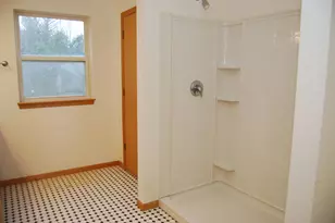 7210 Badger Ln, Wayne, WI 53002 - Photo 15