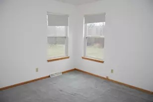 7210 Badger Ln, Wayne, WI 53002 - Photo 21