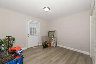 337 S 8th St, Delavan, WI 53115 - Photo 9