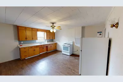 321 E Washington St, Prairie Du Chien, WI 53821 - Photo 17