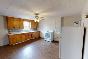 321 E Washington St, Prairie Du Chien, WI 53821 - Photo 17