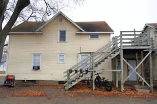 321 E Washington St, Prairie Du Chien, WI 53821 - Photo 9