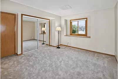 2116  Woodburn Rd #B, Waukesha, WI 53188 - Photo 11