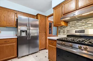 7525 N Redwood Rd, Glendale, WI 53209 - Photo 7