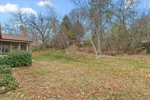 7525 N Redwood Rd, Glendale, WI 53209 - Photo 29