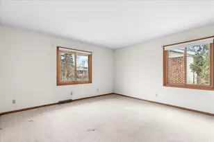 7525 N Redwood Rd, Glendale, WI 53209 - Photo 15