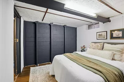 4512 N 105th St, Wauwatosa, WI 53225 - Photo 17